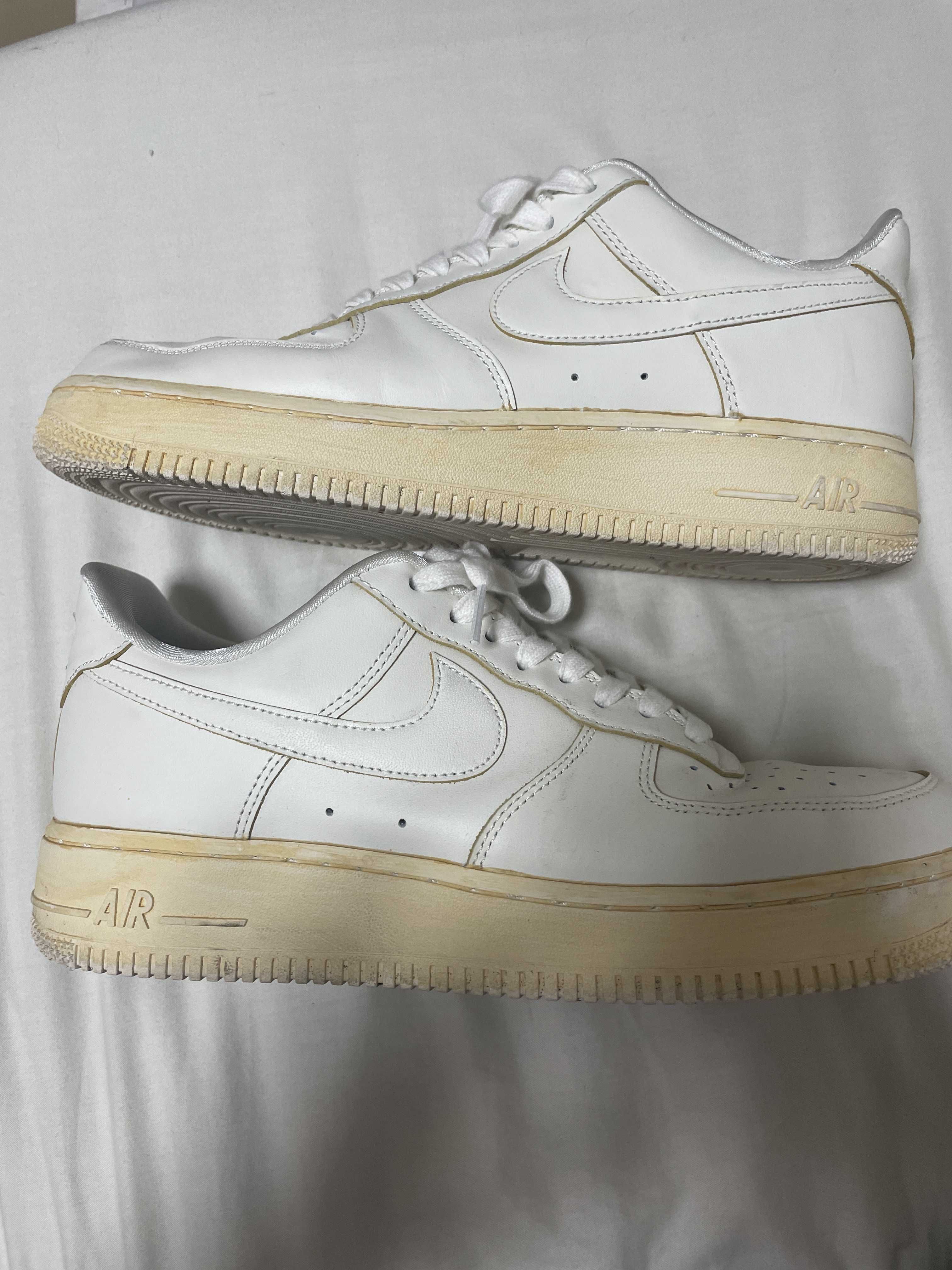 Nike Air Force 1 Low '07 LV8 "Made You Look"