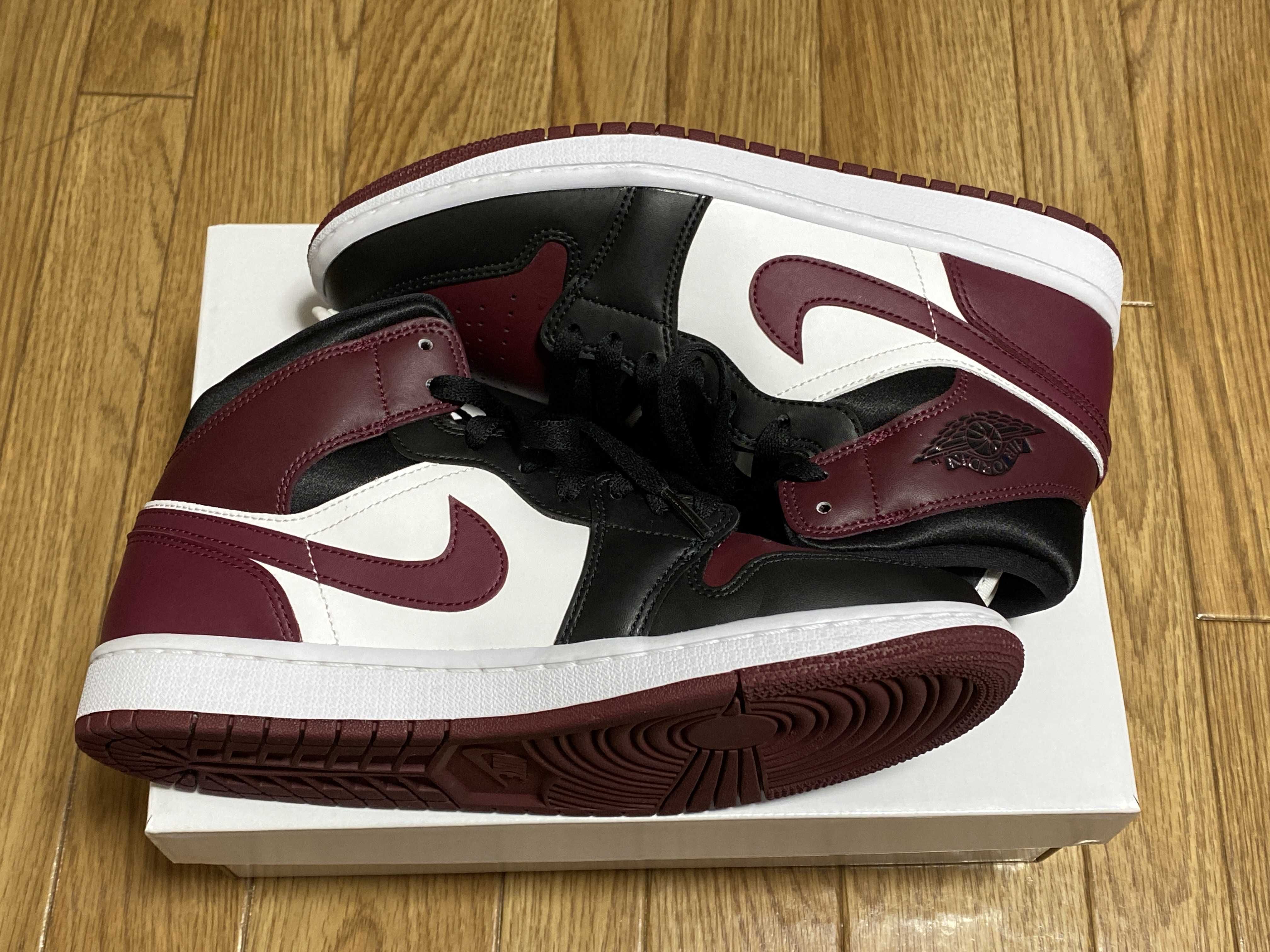 NIKE Women's AIR JORDAN 1 MID "DARK BEETROOT"