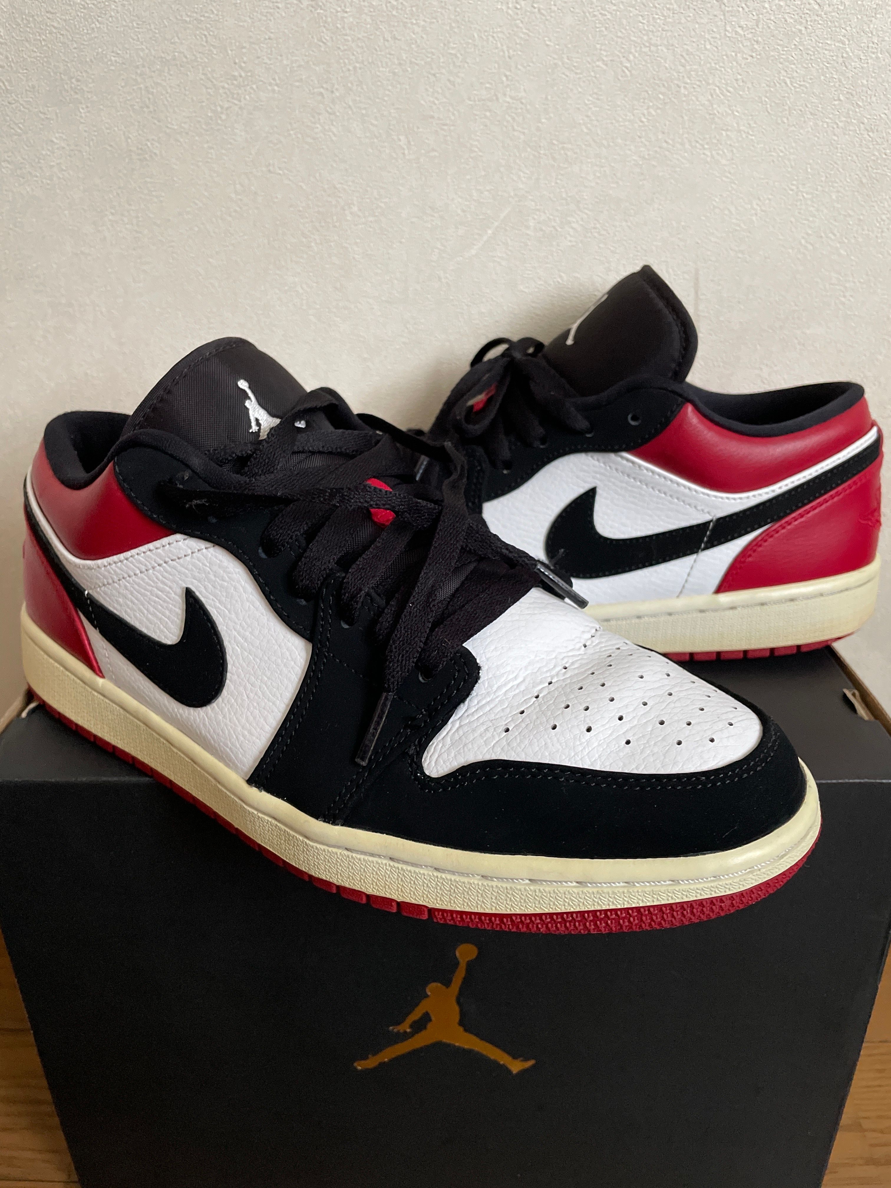 Nike Air Jordan 1 Low "Black Toe"
