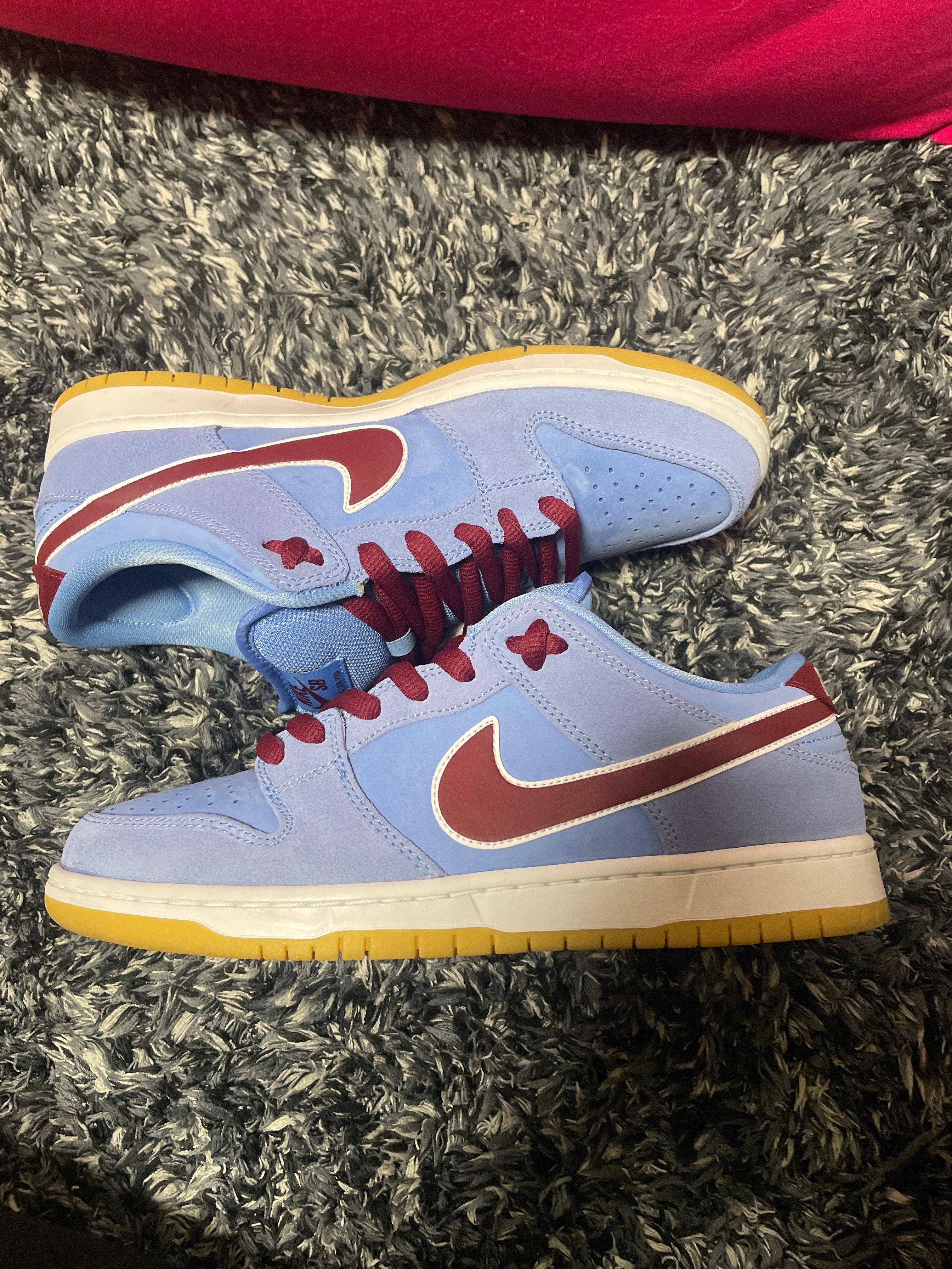 Nike SB Dunk Low Pro "Philadelphia Phillies/Valor Blue and Team Maroon"