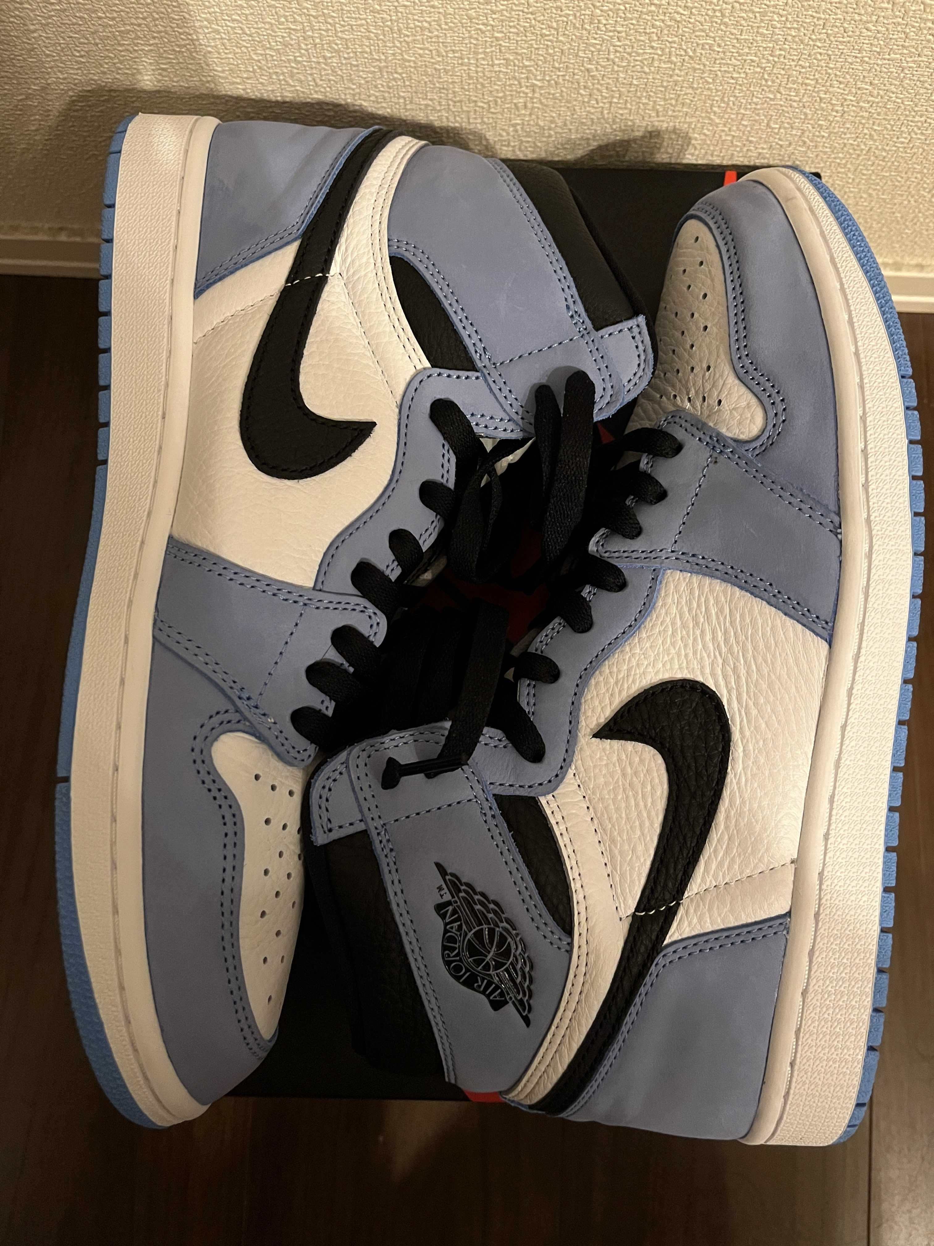 Nike Air Jordan 1 High OG "University Blue"