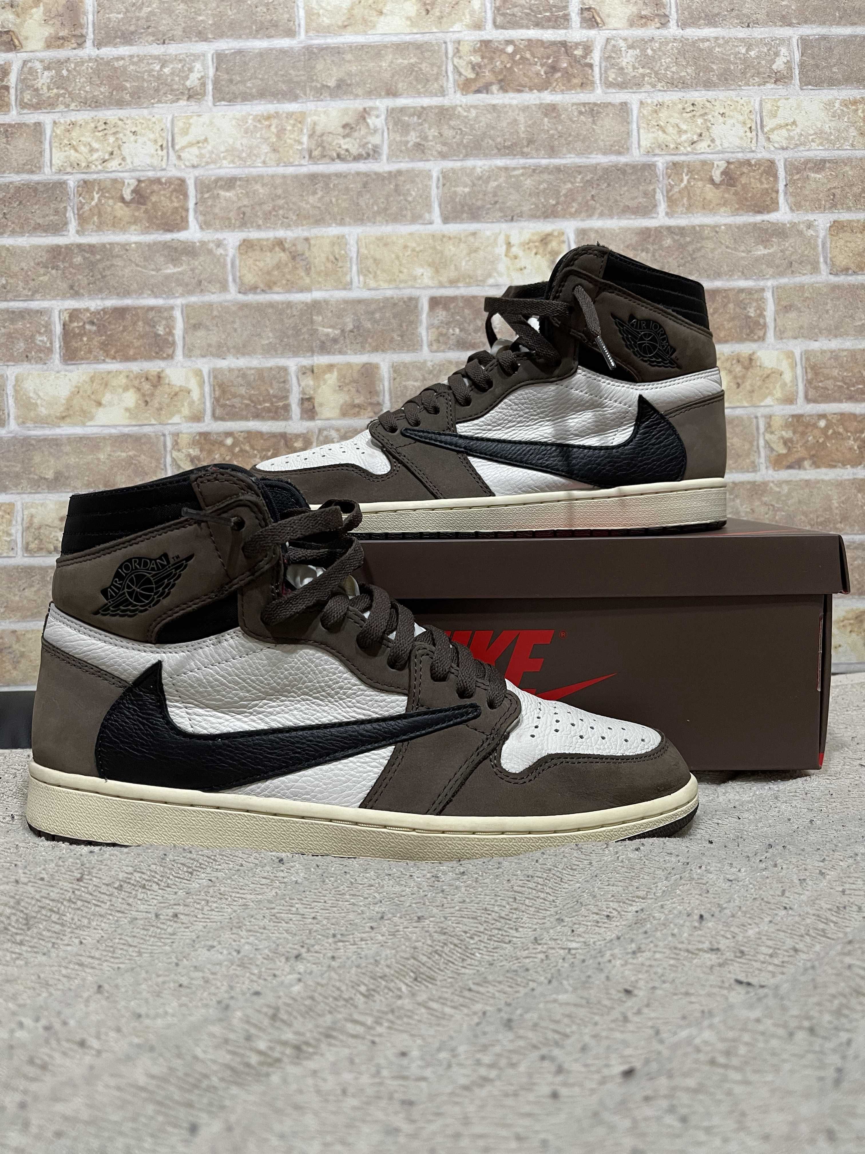 Travis Scott × Nike Air Jordan 1 Retro High OG TS SP "Sail/Dark Mocha"
