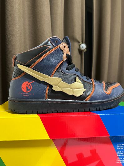 Gundam Unicorn × Nike SB Dunk High PRO QS "Banshee"