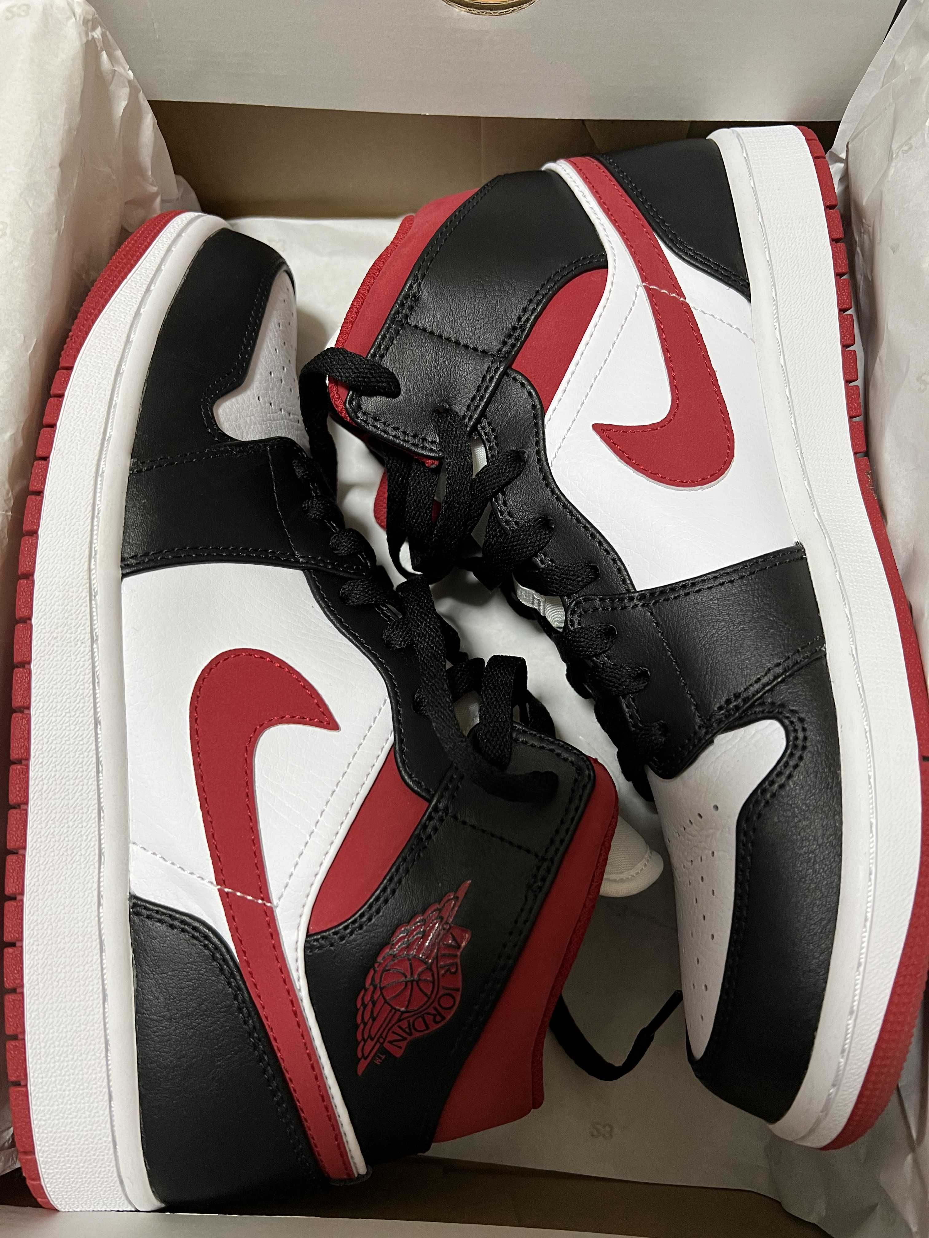 Nike Air Jordan 1 Mid "White/Gym Red Black"