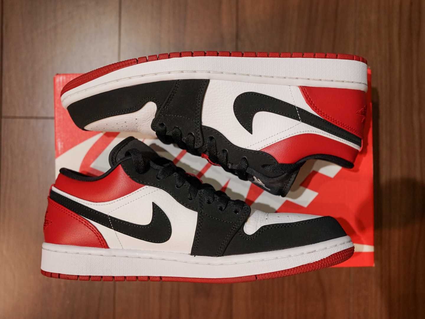 Nike Air Jordan 1 Low "Black Toe"