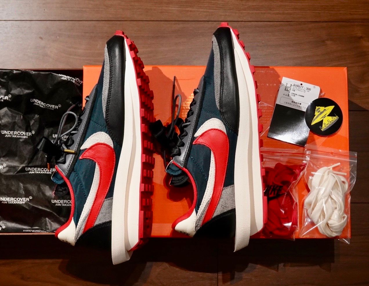 UNDERCOVER × sacai × Nike LD Waffle "Midnight Spruce/Pale Ivory-Dark Grey-University Red"