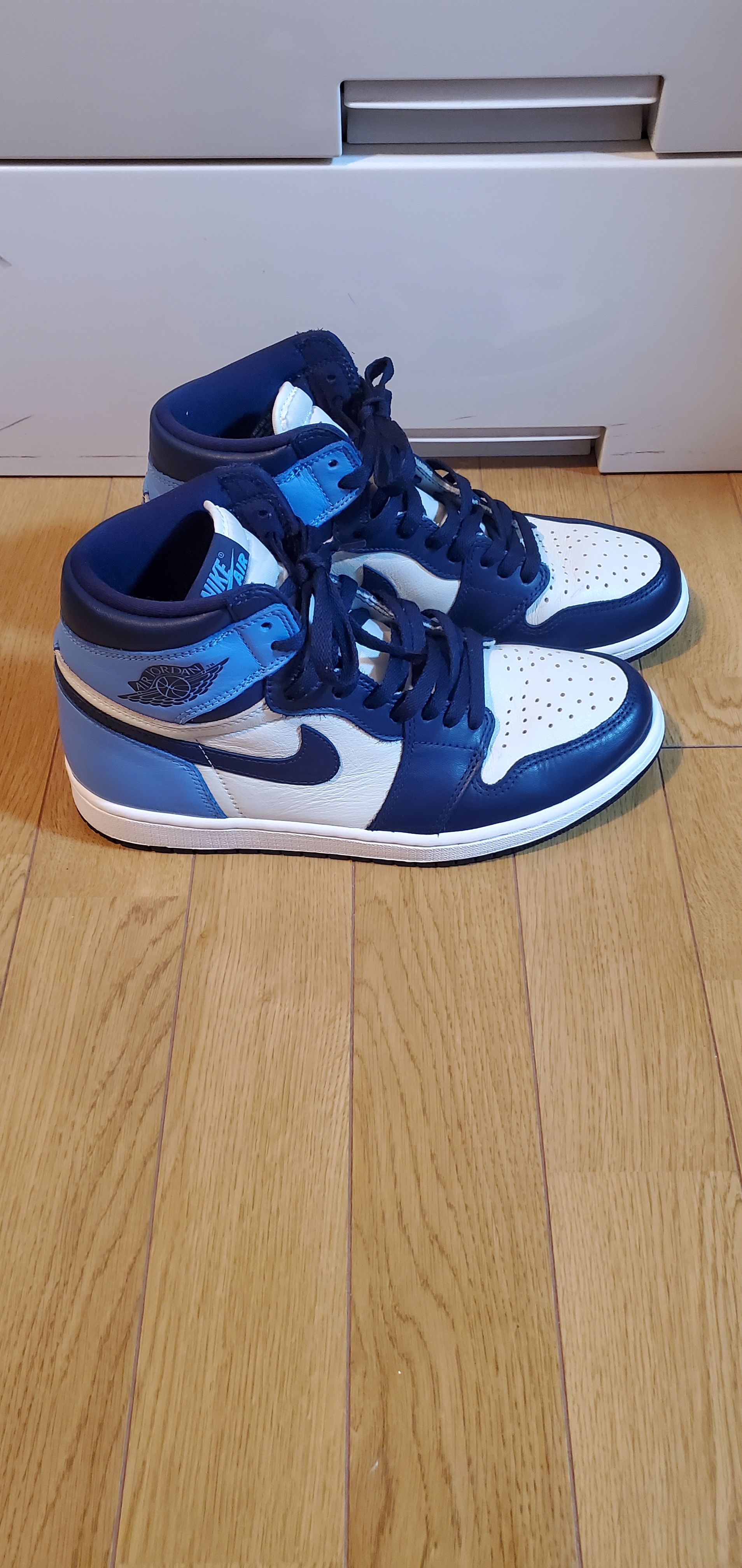 Nike Air Jordan 1 Retro High OG "Obsidian/University Blue"