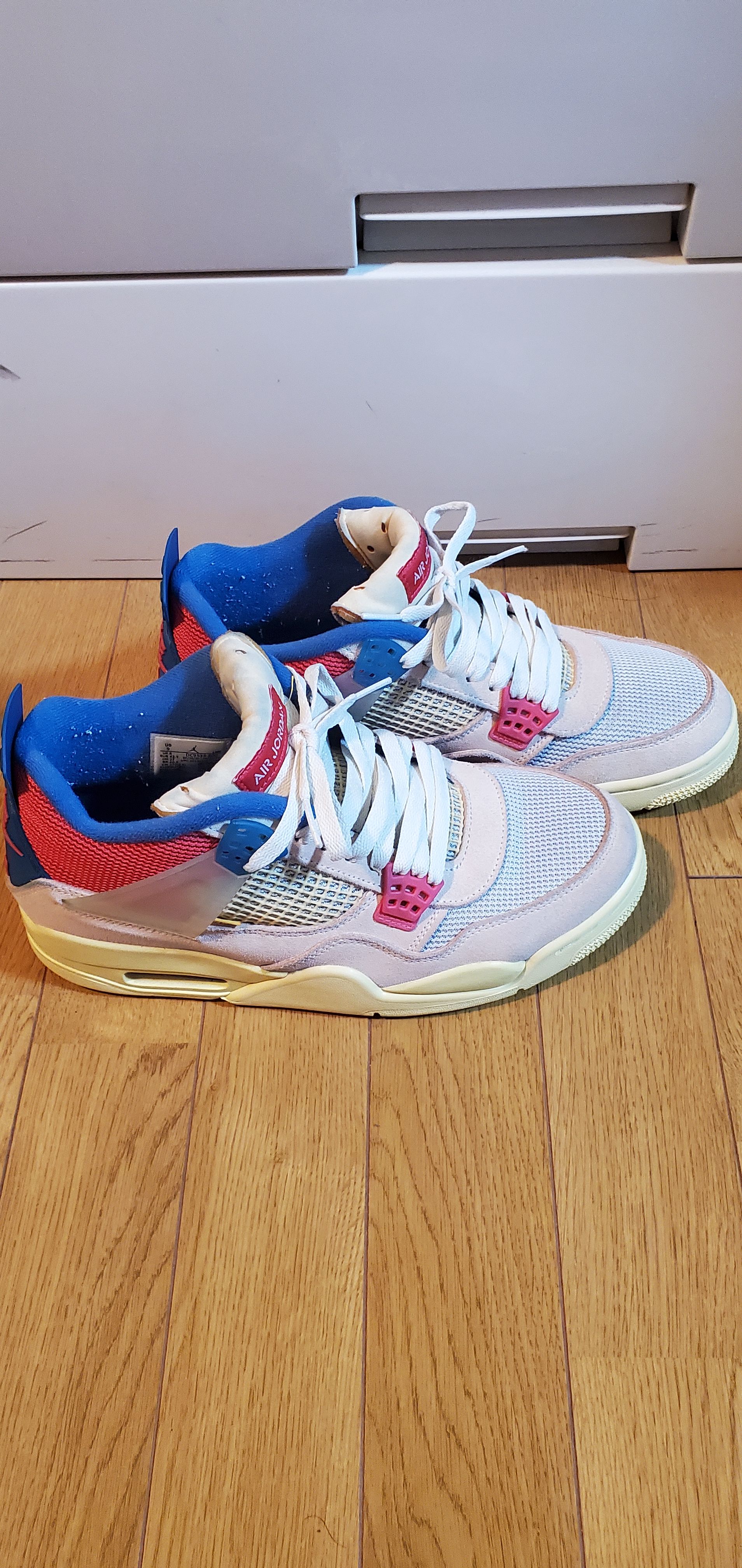 UNION × Nike Air Jordan 4 SP "Guava Ice/Light Fusion Red"