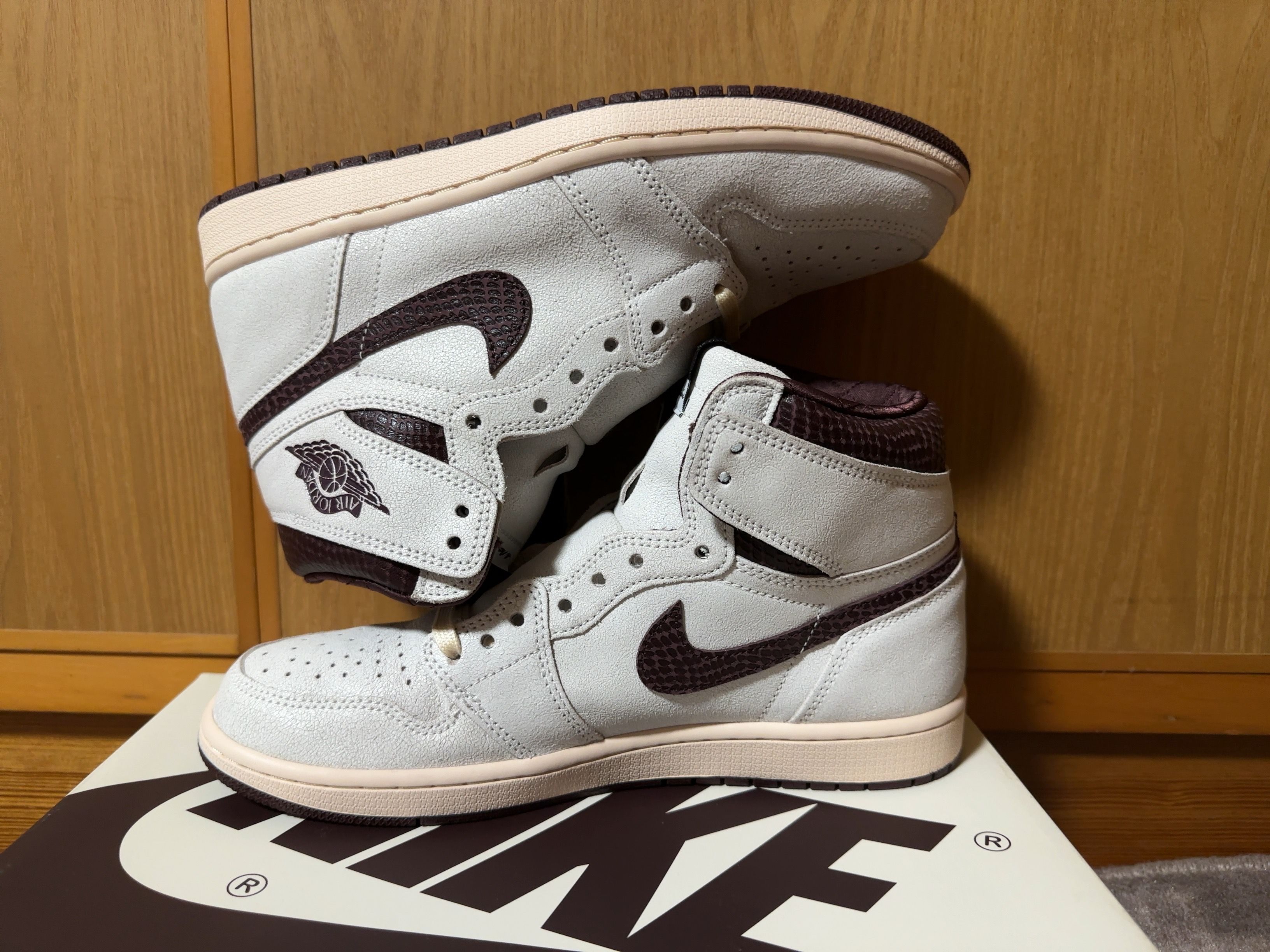 A Ma Maniere × Nike Air Jordan 1 Retro High OG "Sail and Burgundy"