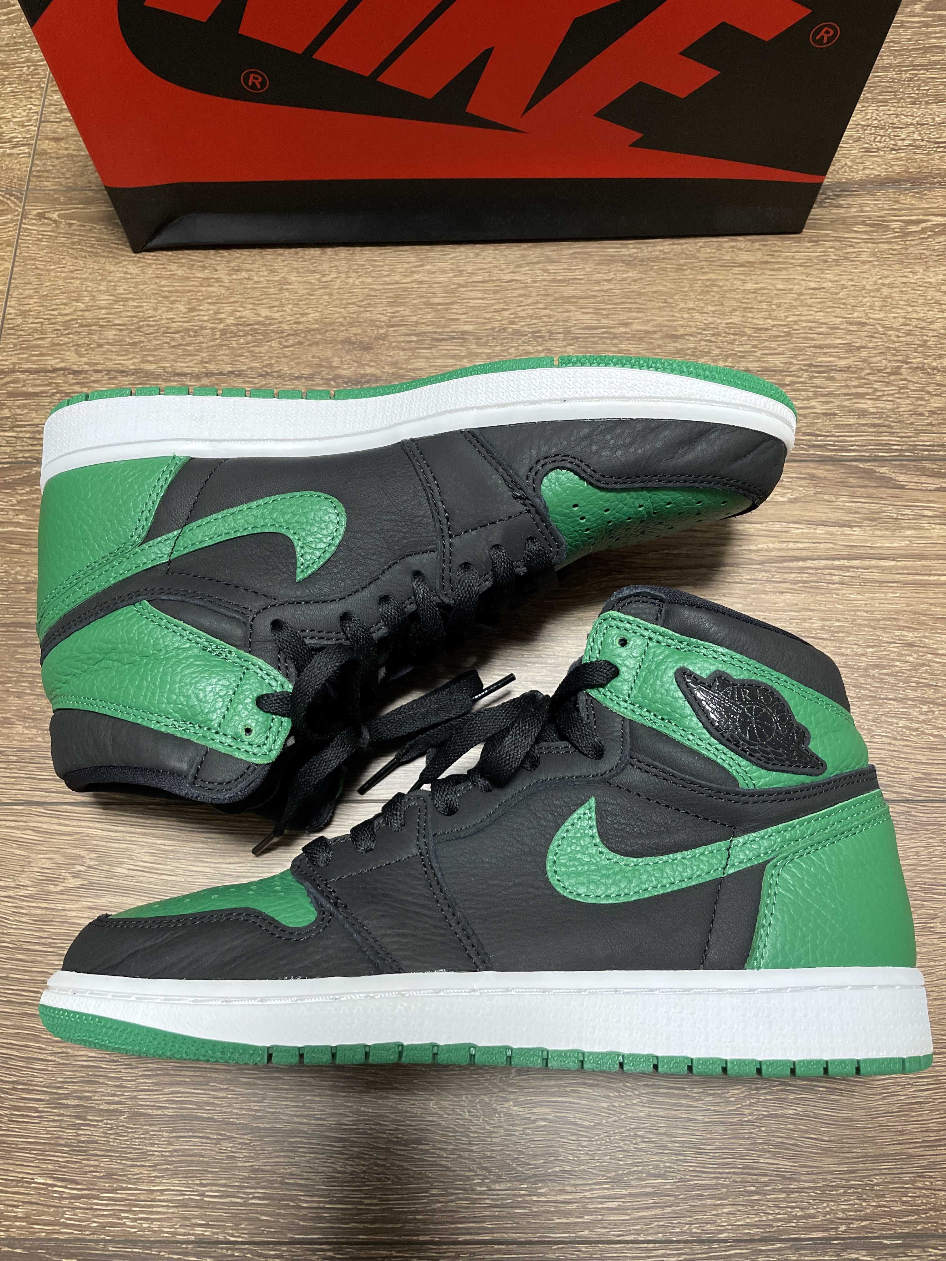 Nike Air Jordan 1 Retro High OG "Black/Pine Green" (2020)