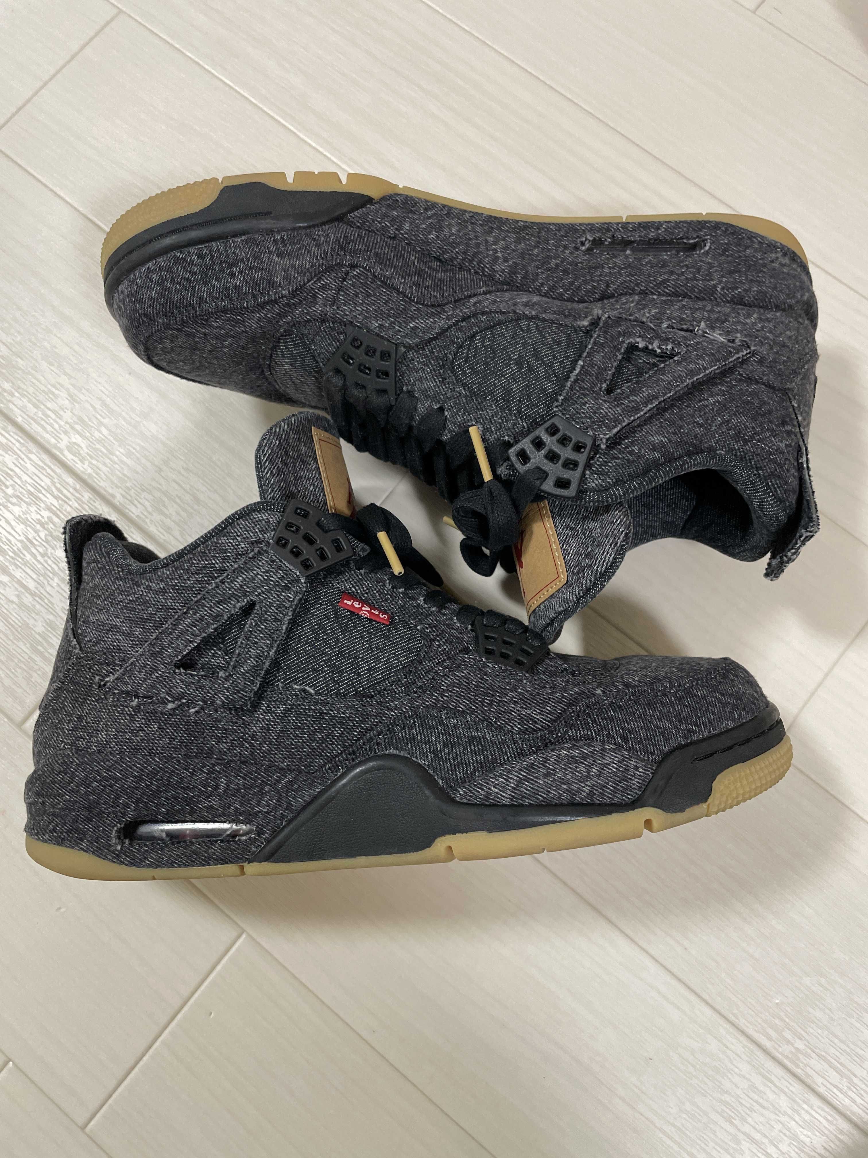 Nike × Levi's Air Jordan 4 "Black Denim" (Tag: LEVIS®)