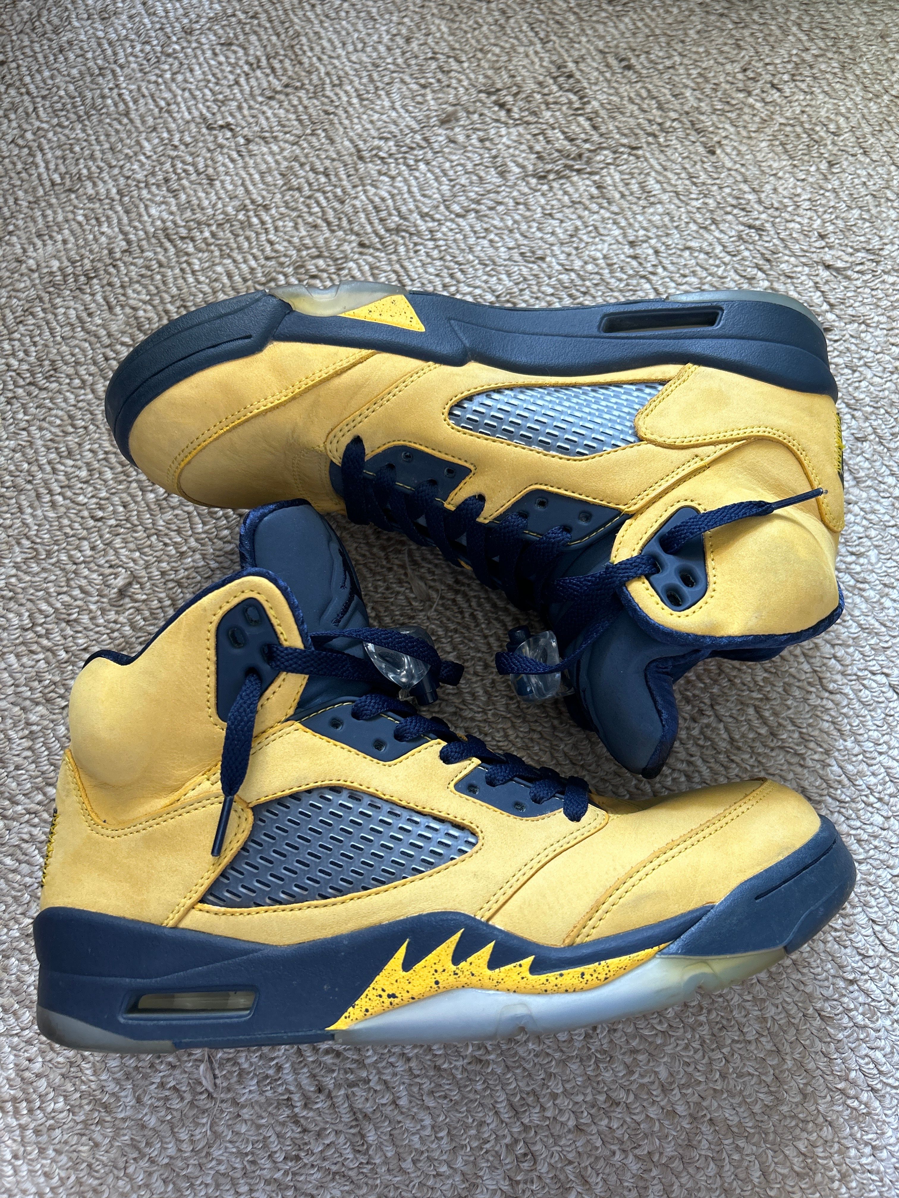 NIKE AIR JORDAN 5 "MICHIGAN"