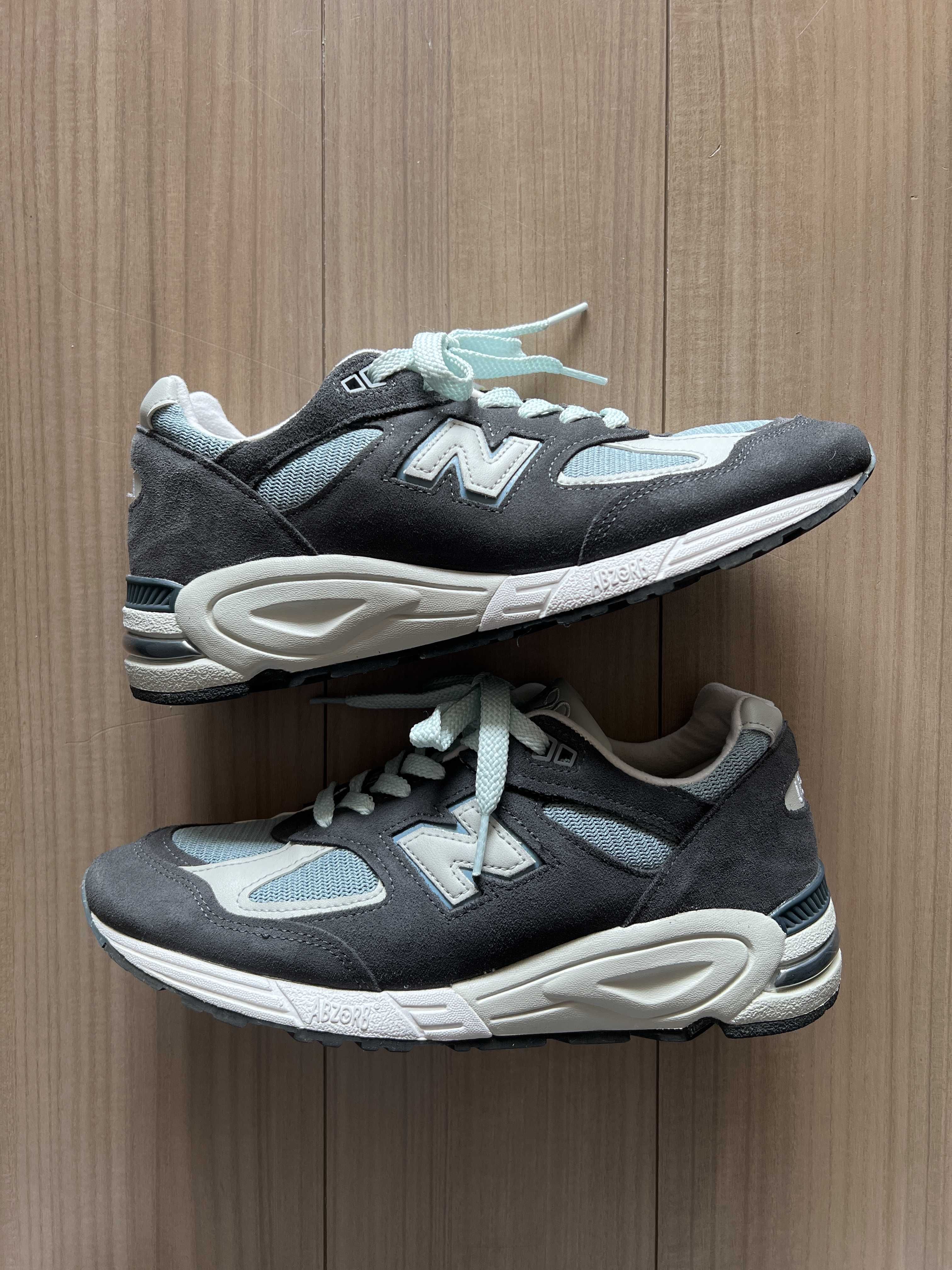 KITH Ronnie Fieg × New Balance 990V2 "Steel Blue"