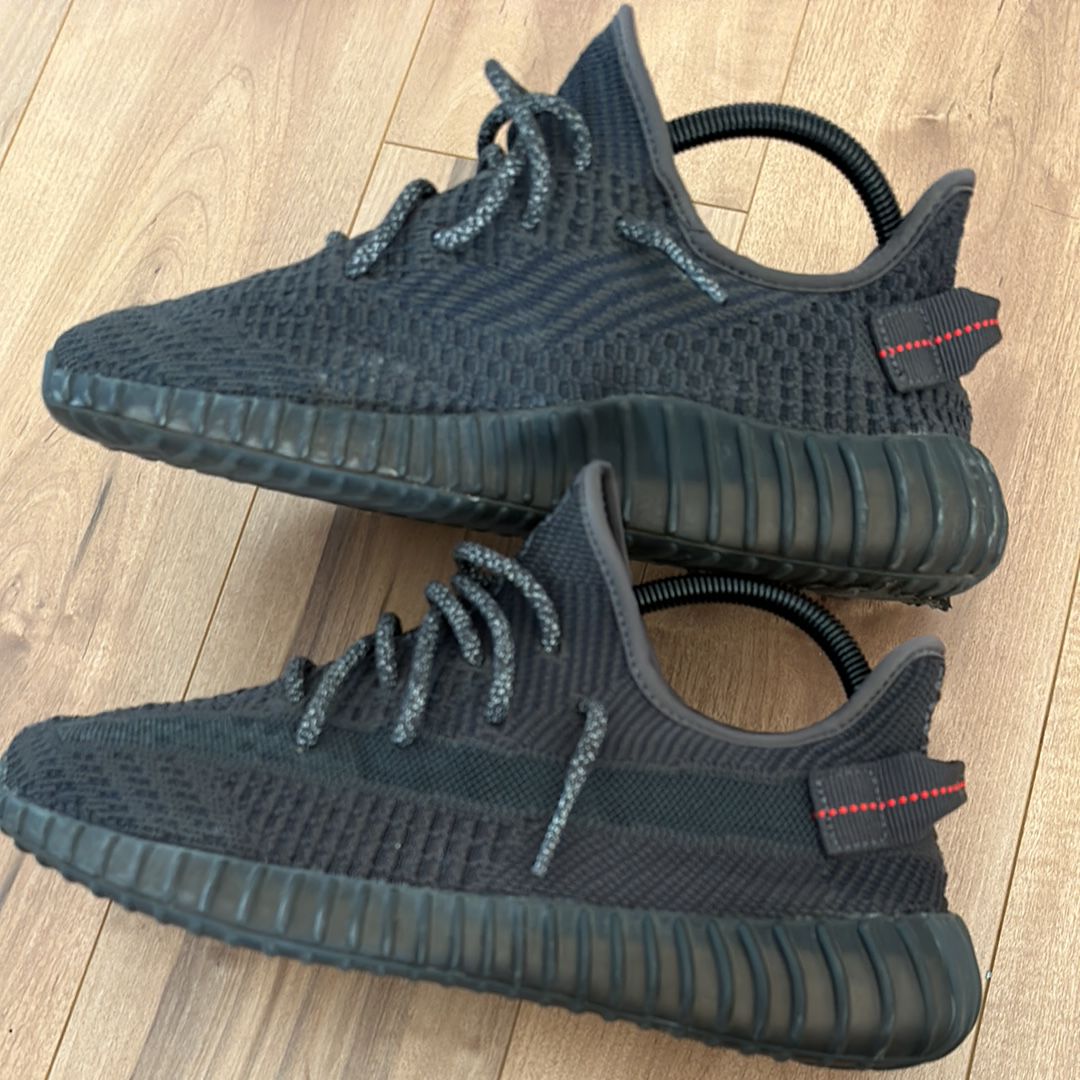 adidas YEEZY Boost 350 V2 "Black"
