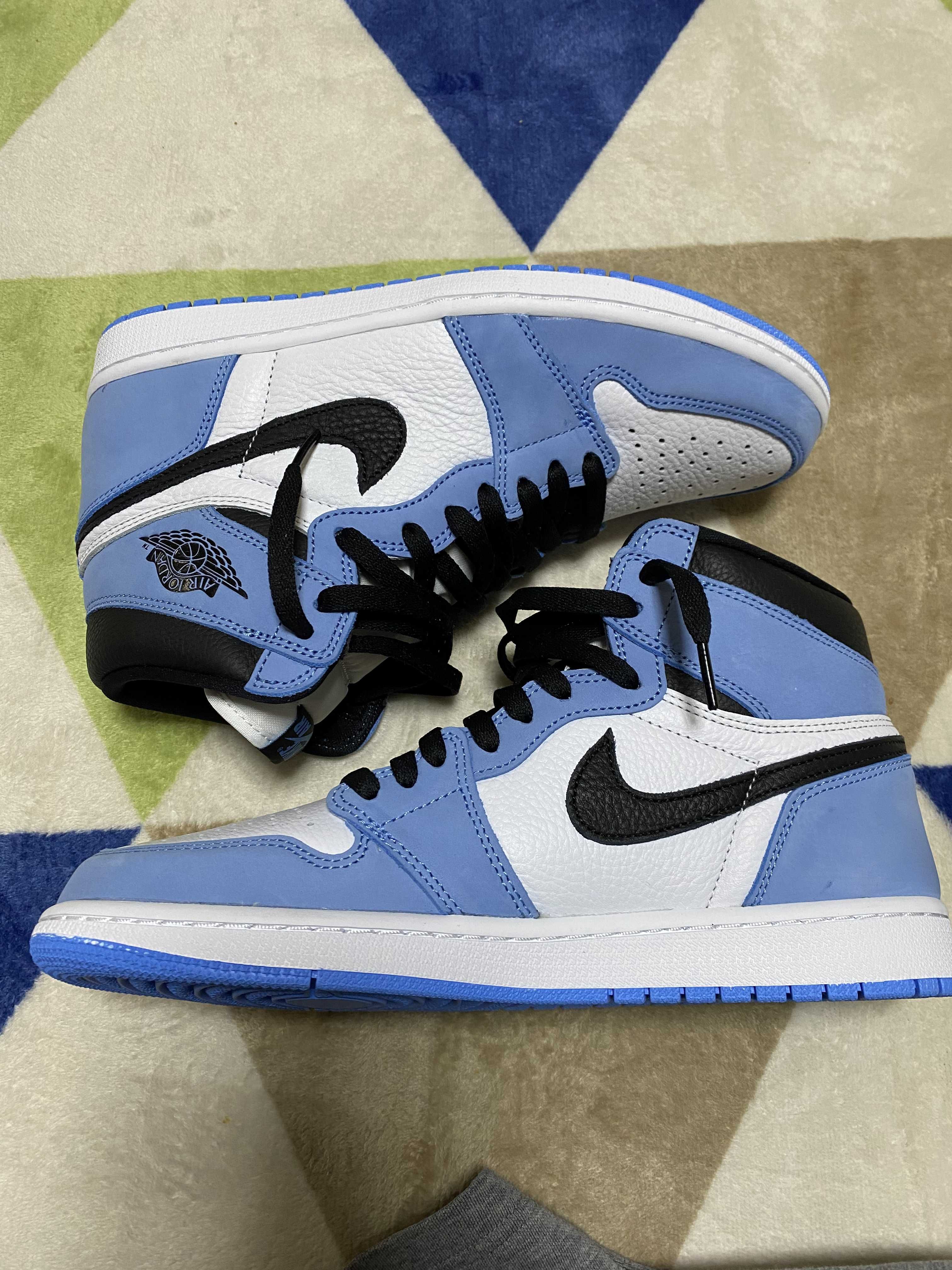 Nike Air Jordan 1 High OG "University Blue"