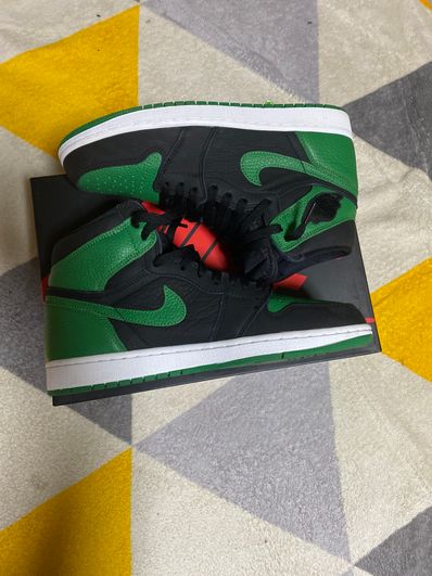 Nike Air Jordan 1 Retro High OG "Black/Pine Green" (2020)
