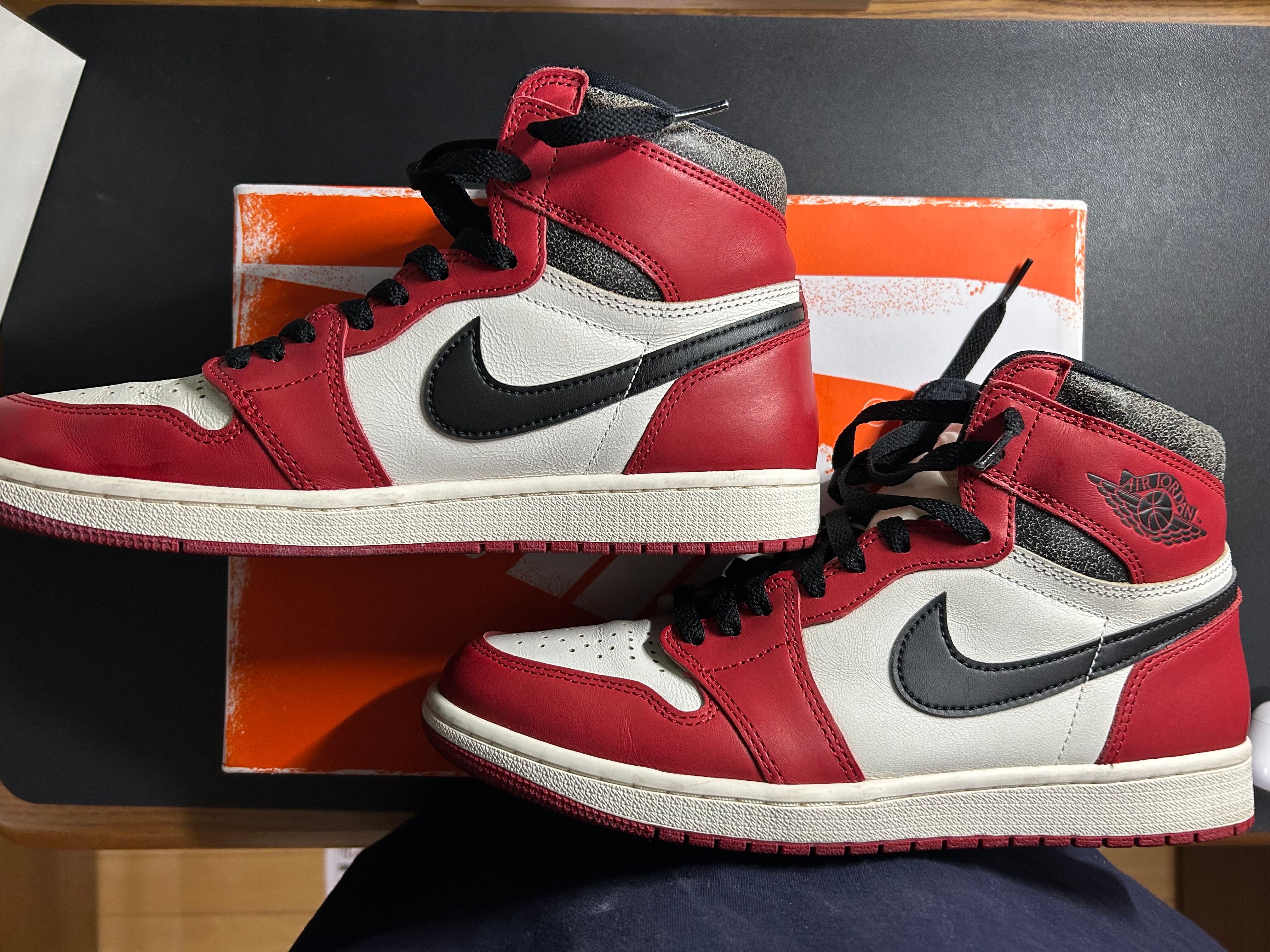 Nike Air Jordan 1 High OG "Lost & Found/Chicago"