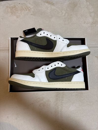 Travis Scott × Nike Air Jordan 1 Low OG SP "Reverse Olive"