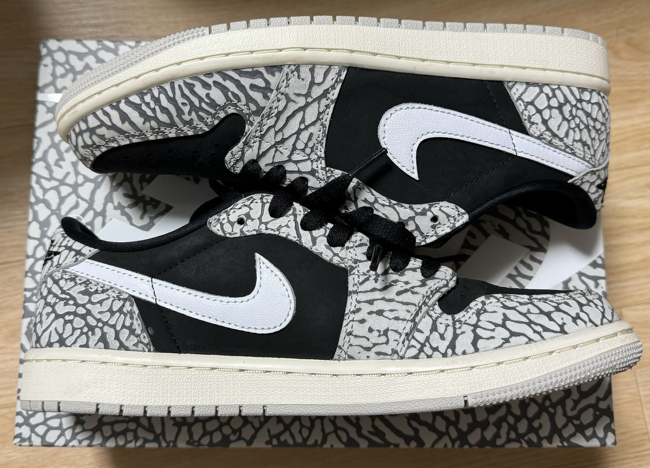 Nike Air Jordan 1 Retro Low OG "Black Cement"