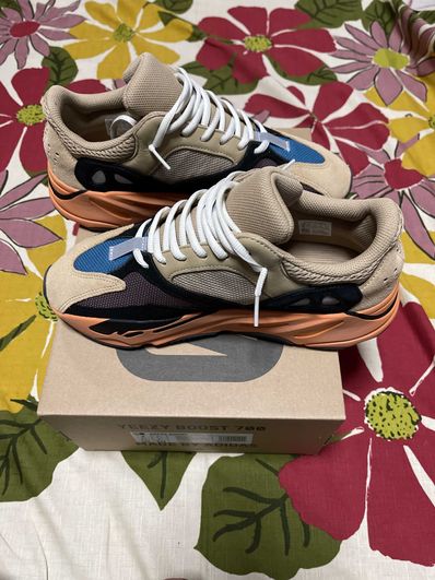 adidas YEEZY Boost 700 "Enflame Amber"