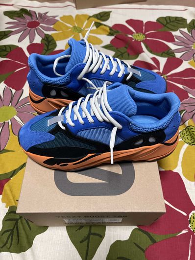 adidas YEEZY Boost 700 "Bright Blue"