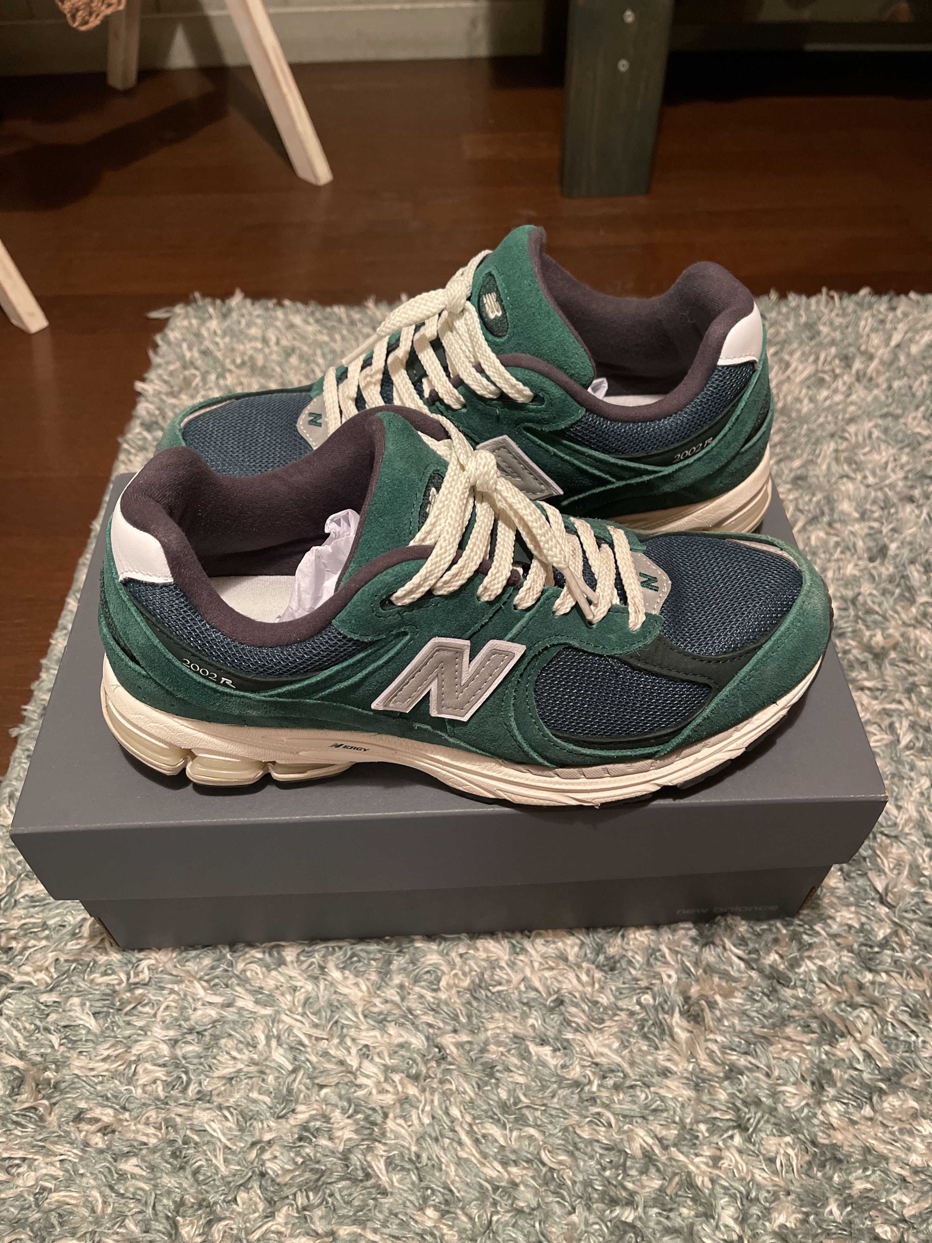 New Balance 2002R "Forest Green"