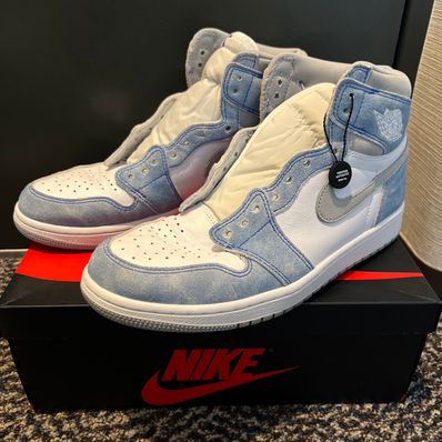 Nike Air Jordan 1 High OG "Hyper Royal"