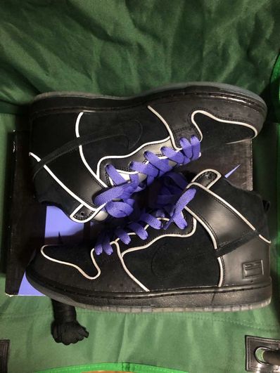 NBA × Nike SB Dunk High "Cleveland Cavaliers"