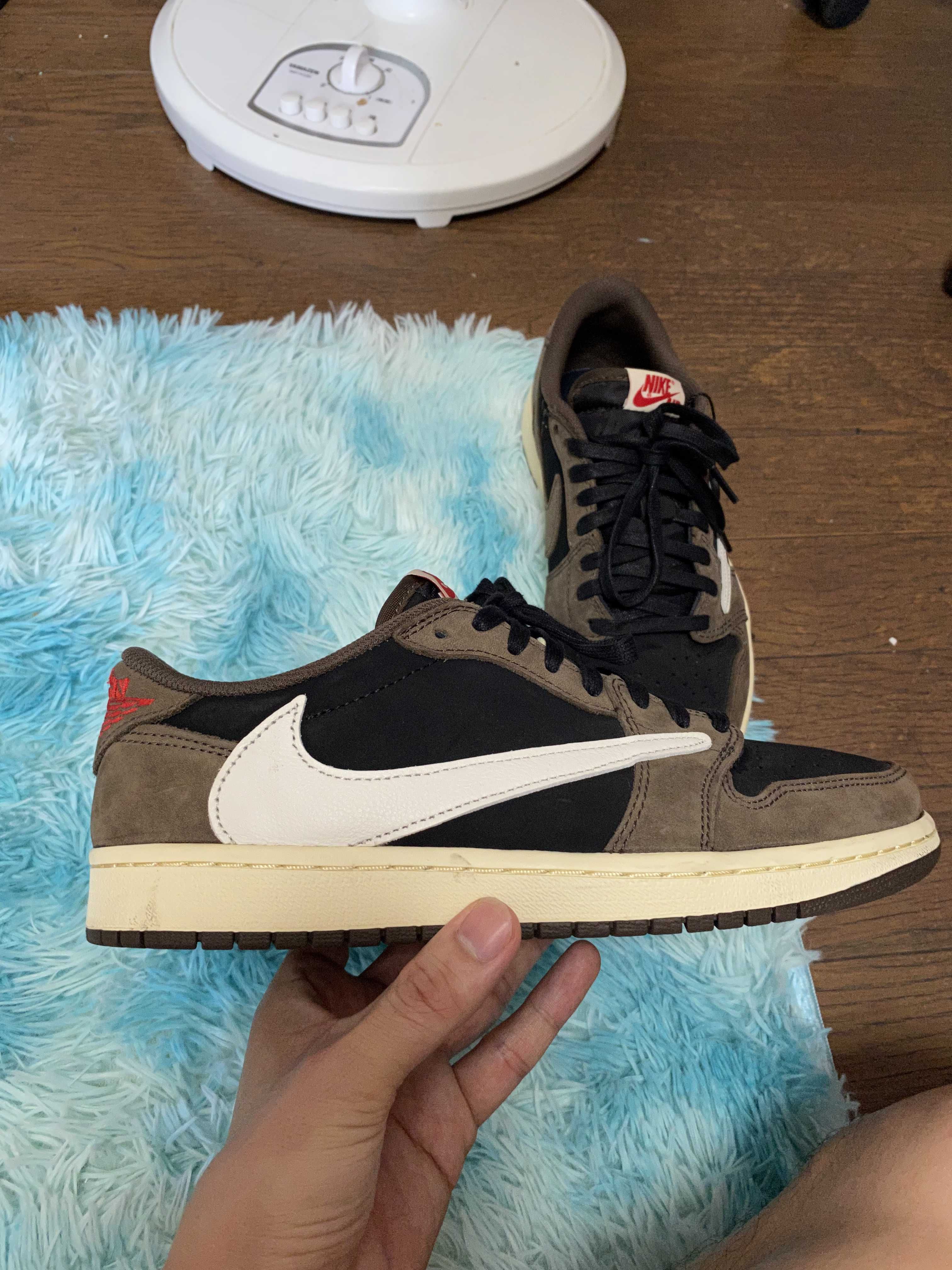 Travis Scott × Nike Air Jordan 1 Low OG SP-T  "Black/Dark Mocha"