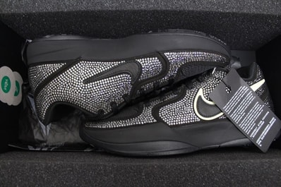 Swarovski × Nike Ja 2 "Black Label" (HV9998-001/HV9999-001)