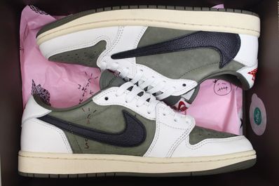 Travis Scott × Nike Air Jordan 1 Low OG SP "Reverse Olive"