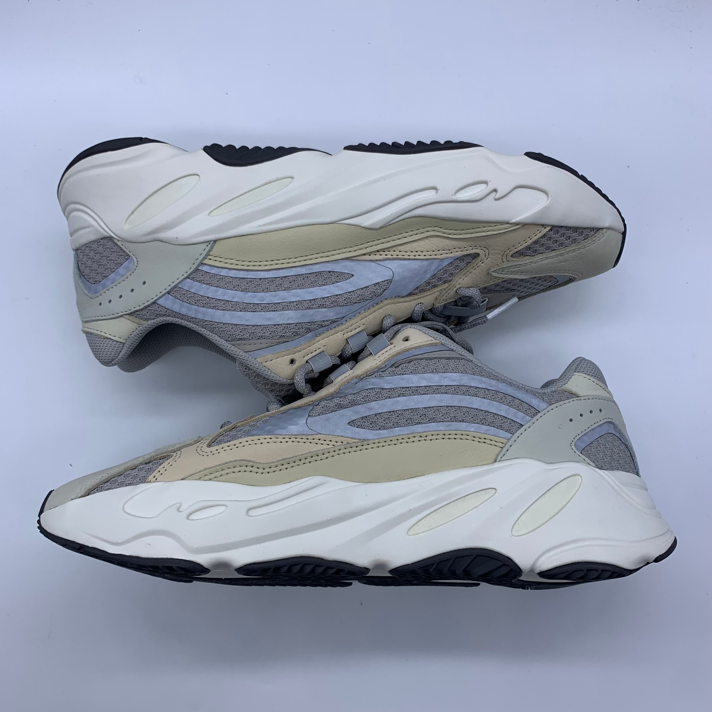 adidas YEEZY Boost 700V2 "Cream"