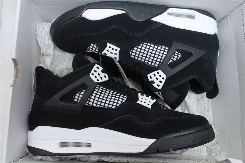 Nike Air Jordan 4 Retro "White Thunder"