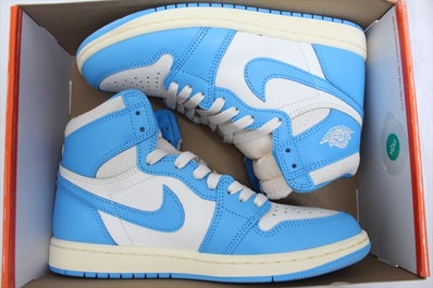 Nike Air Jordan 1 Retro High OG "UNC Reimagined"