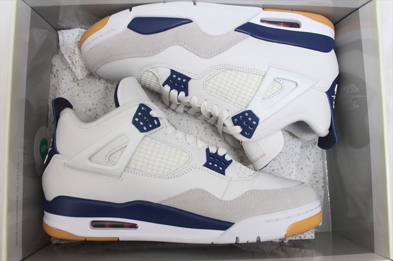 Nike SB Air Jordan 4 Retro SP "Summit White/Navy"