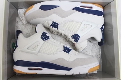 Nike SB Air Jordan 4 Retro SP "Summit White/Navy"