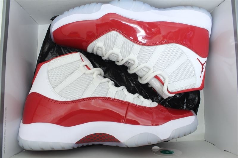 Nike Air Jordan 11 "Varsity Red"