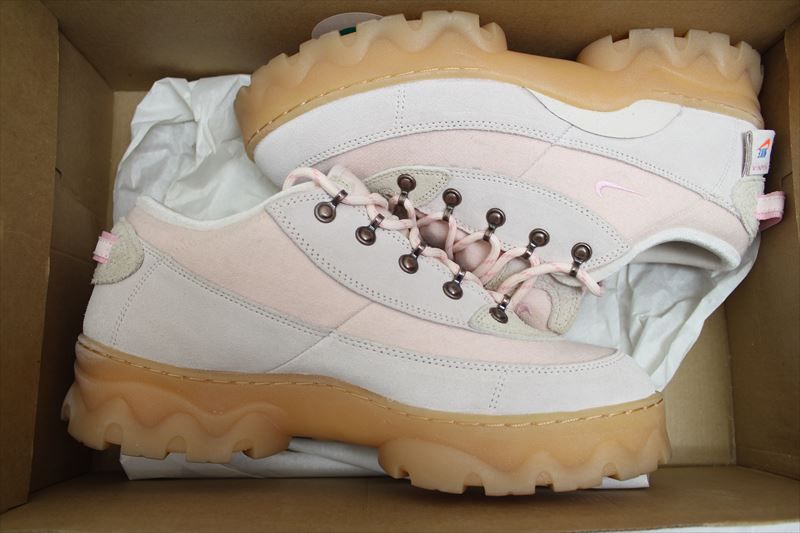 Nike Women's Lahar Low SE "Teddy Bear"