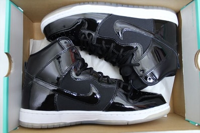 Nike SB Dunk High "Space Jam"