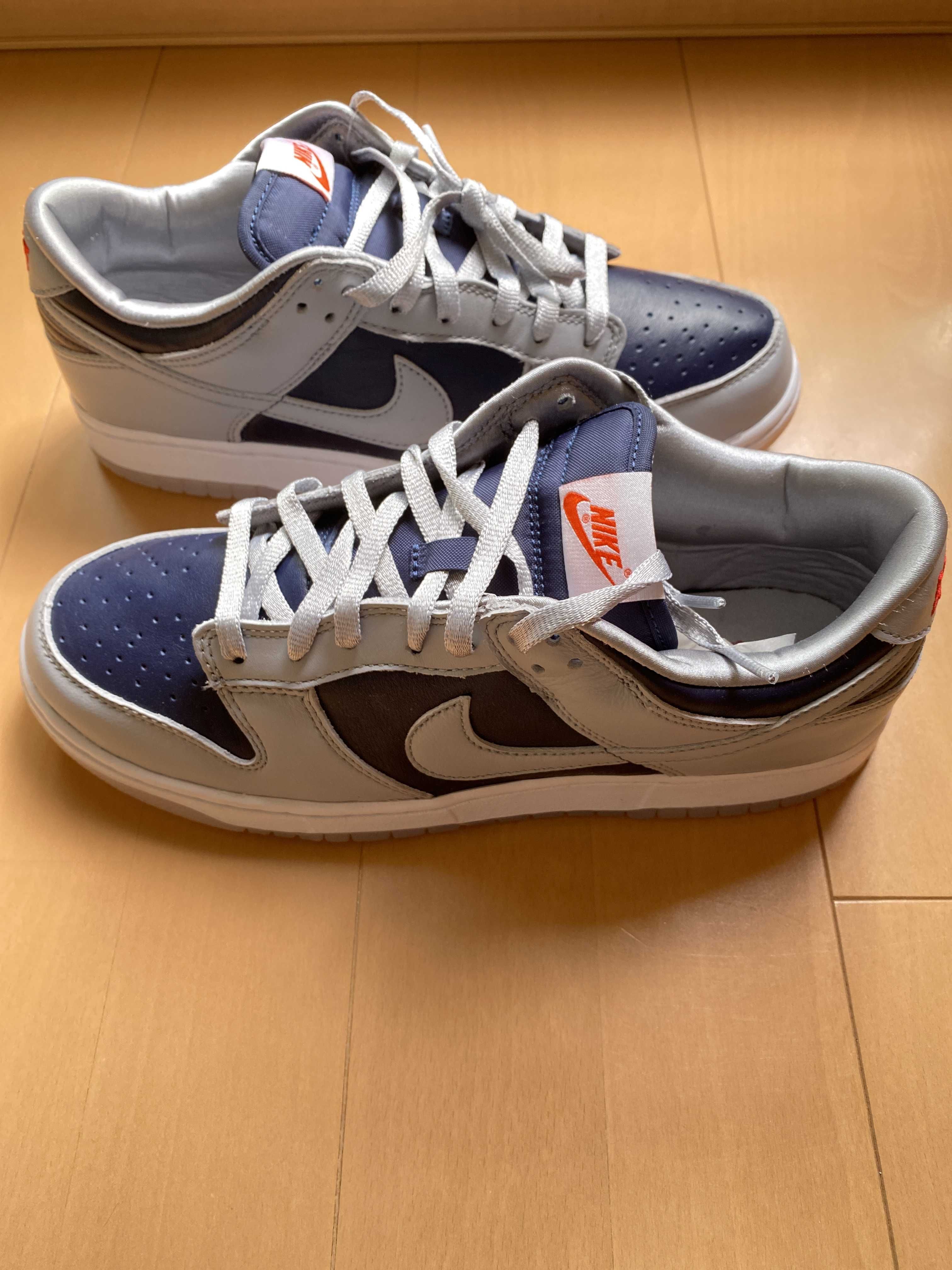 NIKE Women's DUNK LOW "COLLEGE NAVY"