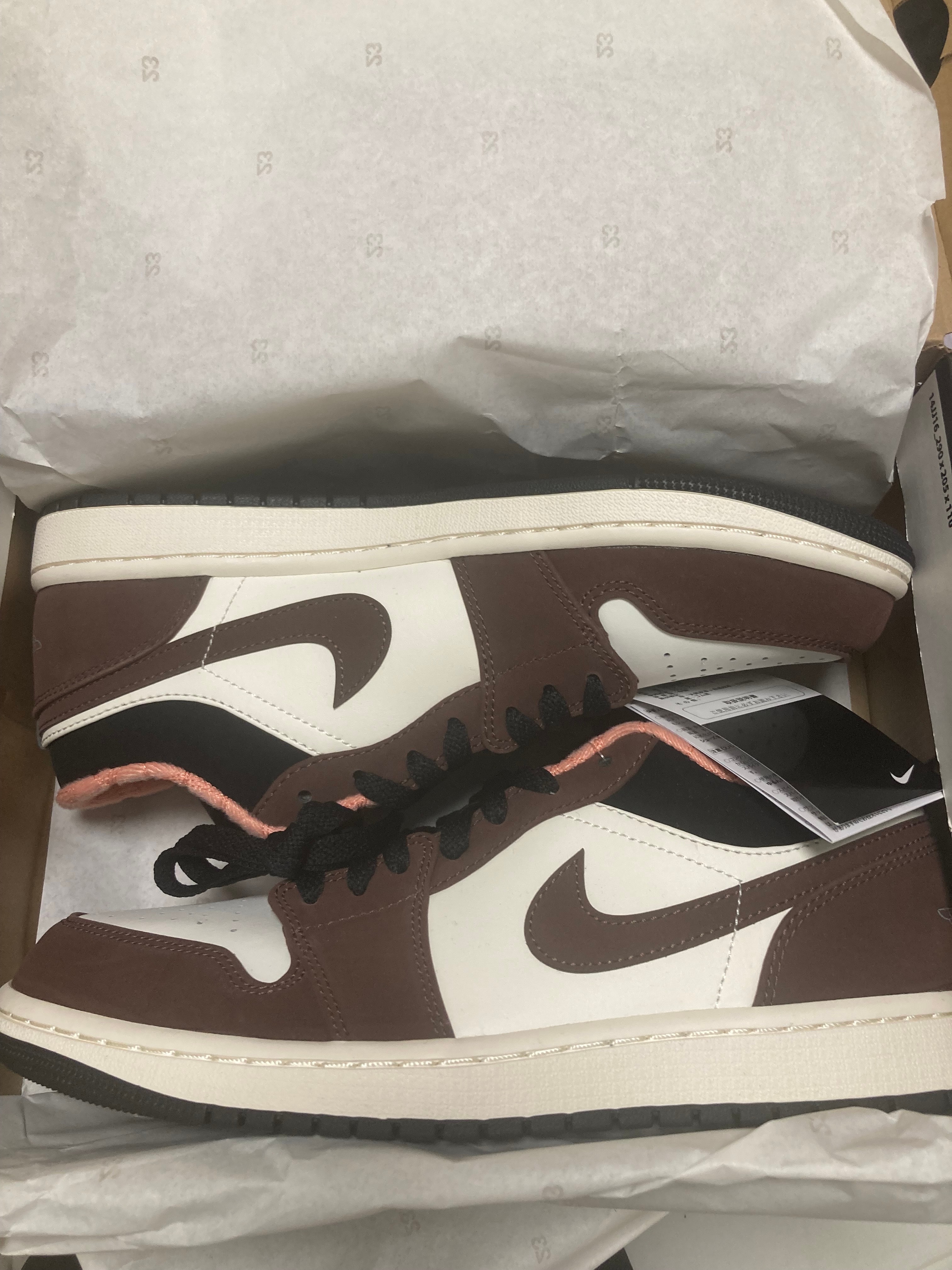 Nike Air Jordan 1 Low SE "Light Chocolate" / "Mocha Brown"