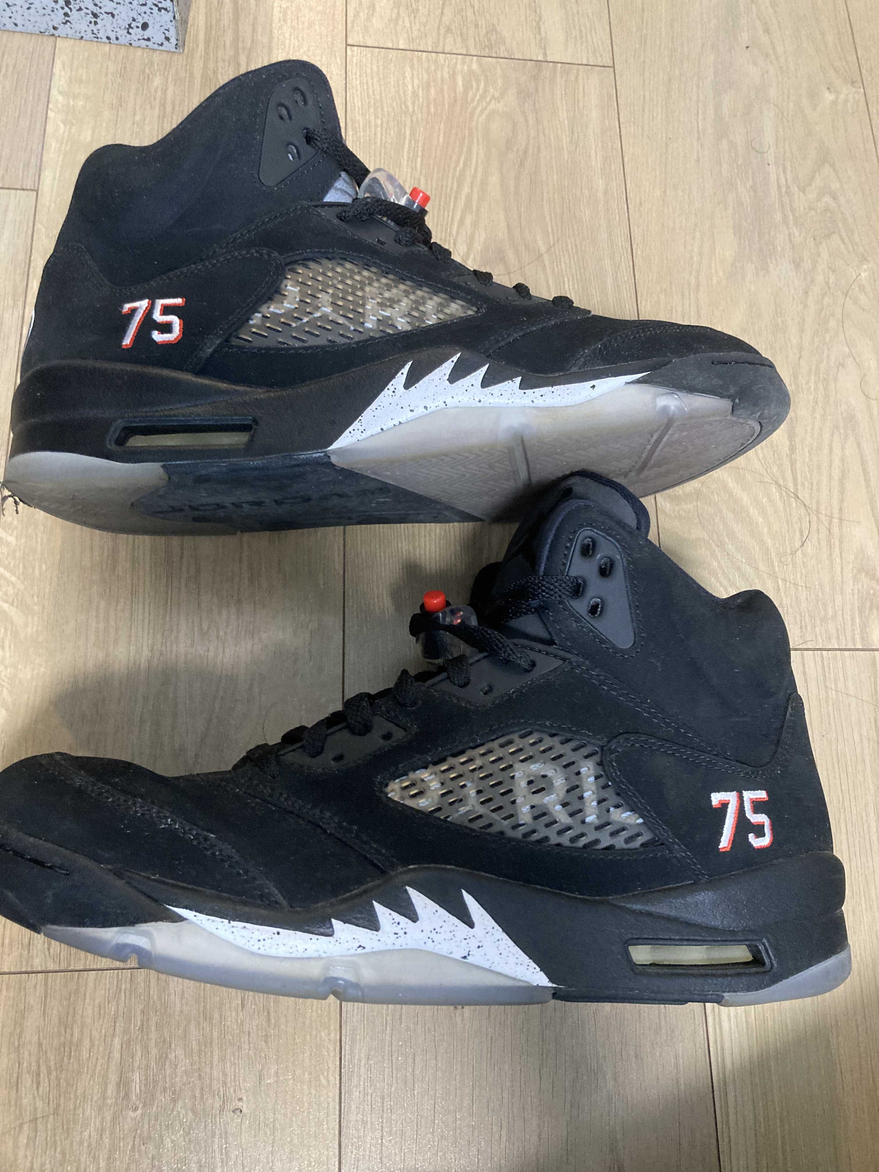 NIKE AIR JORDAN 5 PARIS SAINT-GERMAIN BLACK/CEMENT GREY