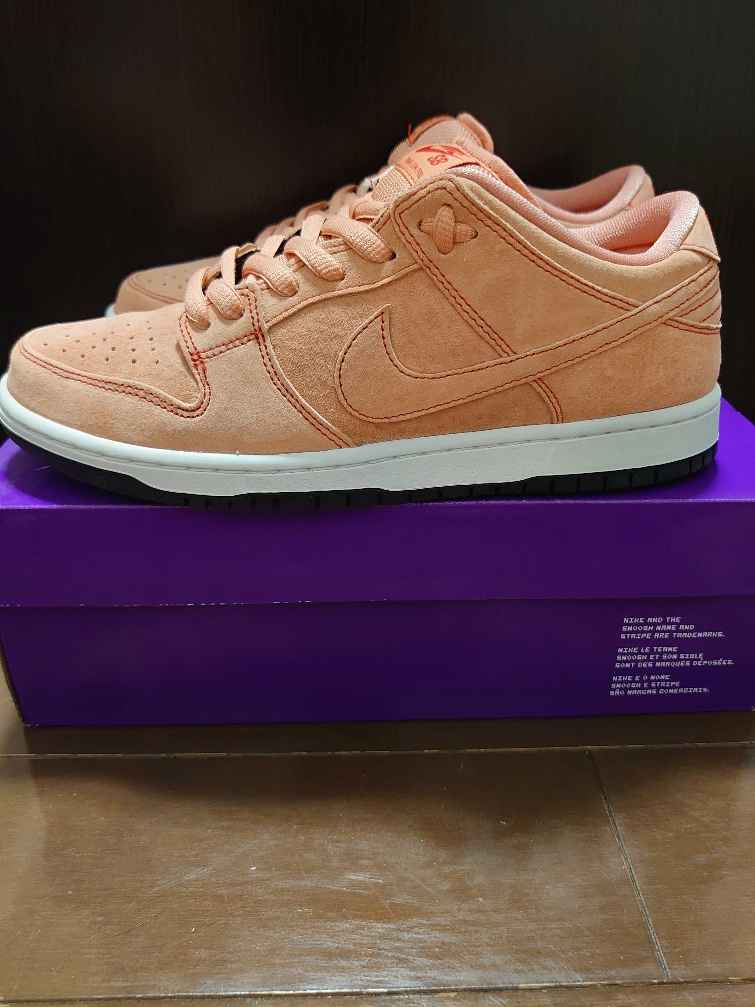 Nike SB Dunk Low "Pink Pig"