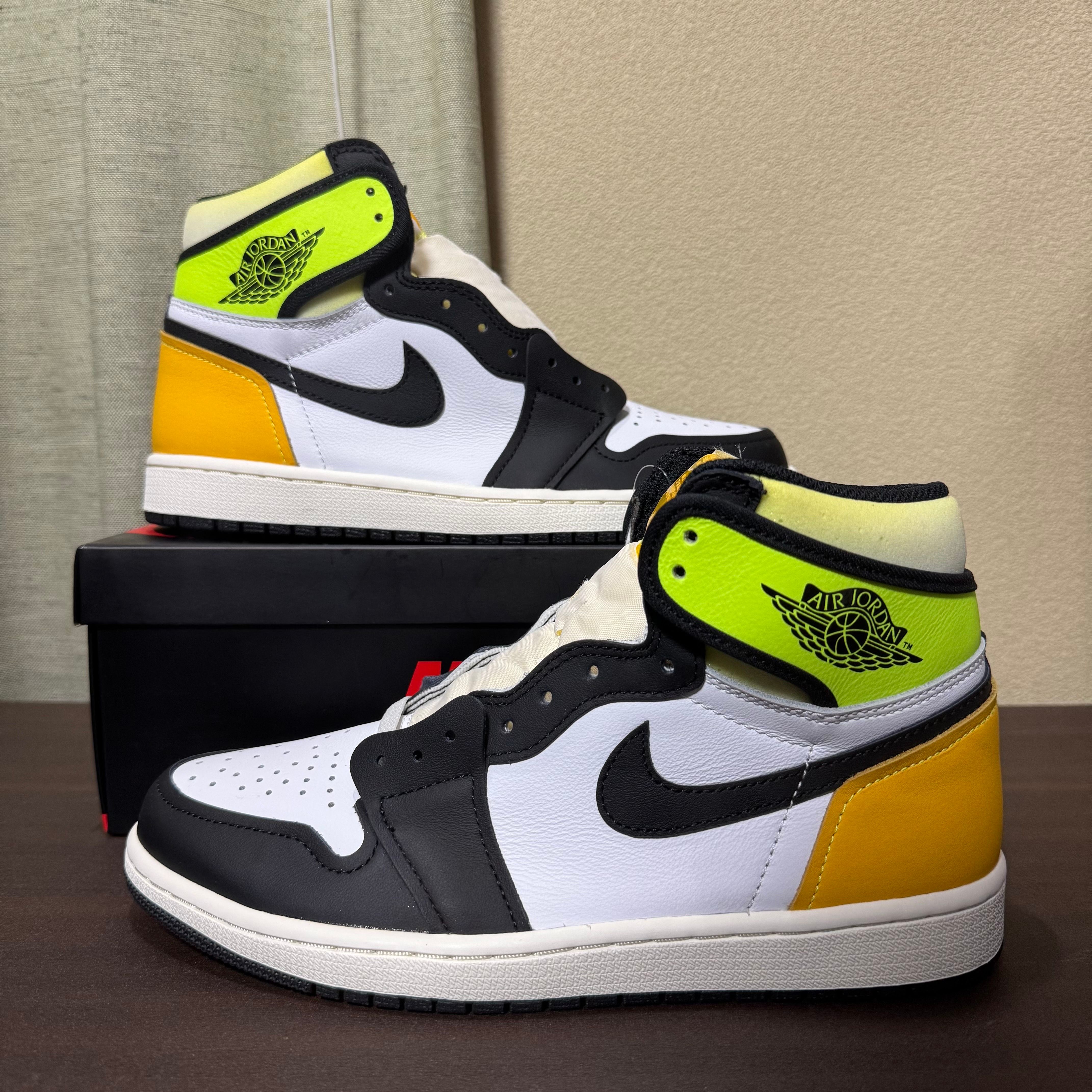 Nike Air Jordan 1 High OG "Volt Gold"