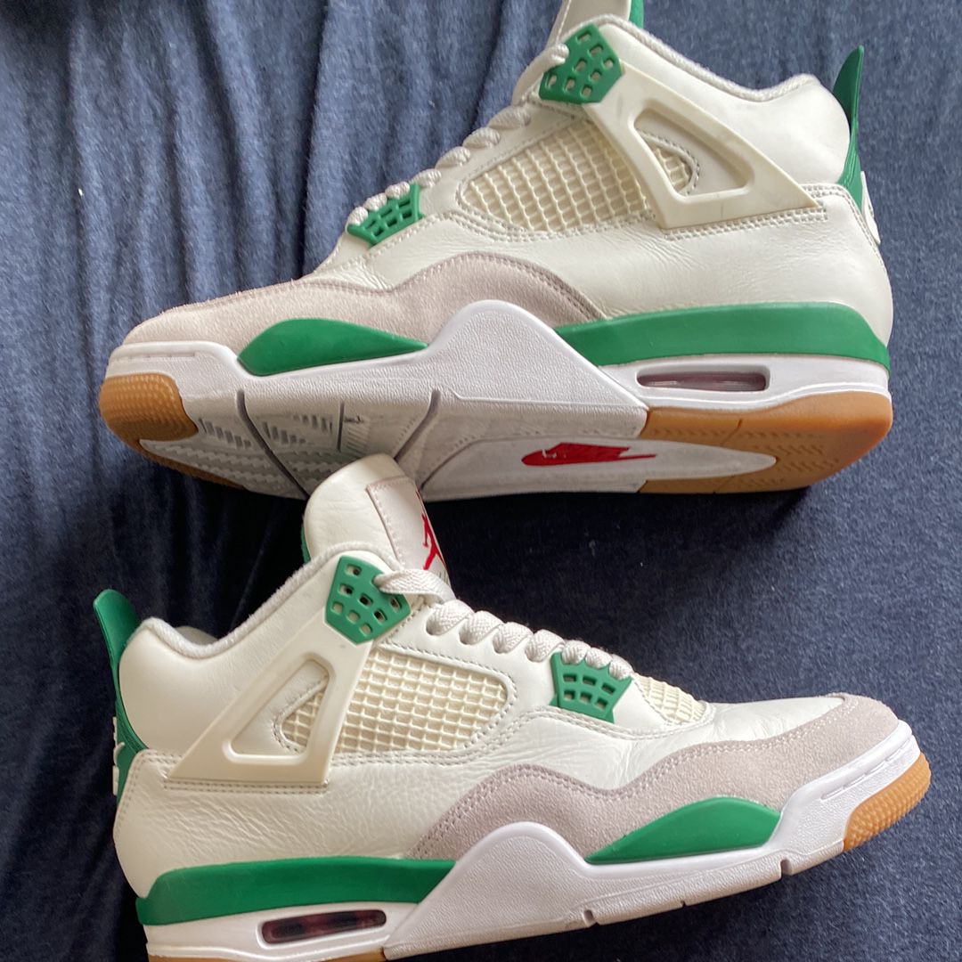 Nike SB × Air Jordan 4 Retro SP "Pine Green"