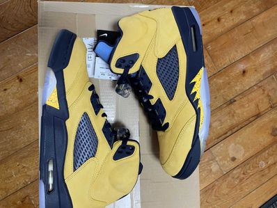 NIKE AIR JORDAN 5 "MICHIGAN"