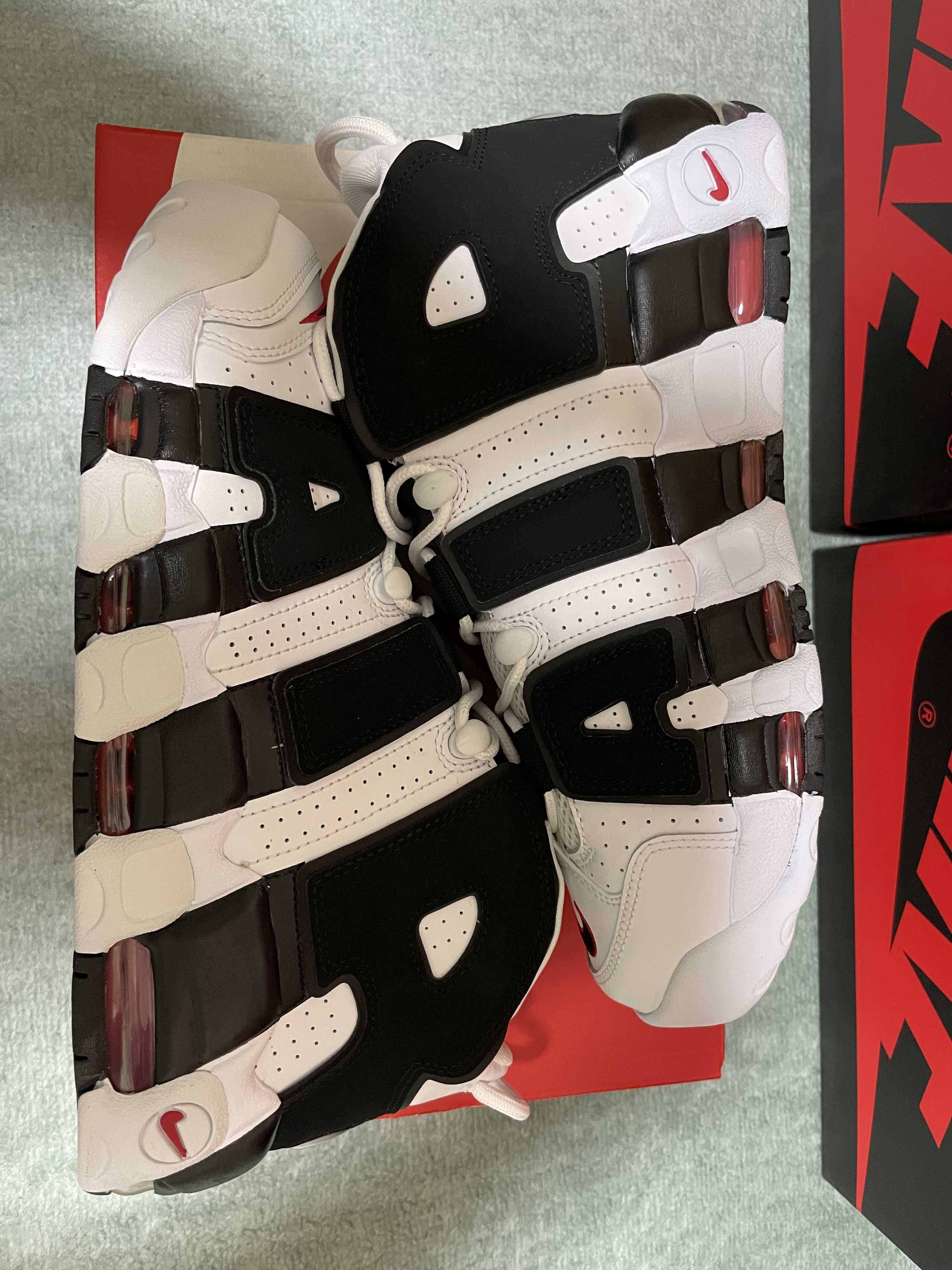 NIKE AIR MORE UPTEMPO "WHITE/BLACK/UNIVERSITY RED"(2020)