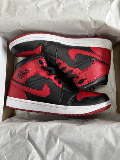 Nike Air Jordan 1 Mid "Bred"