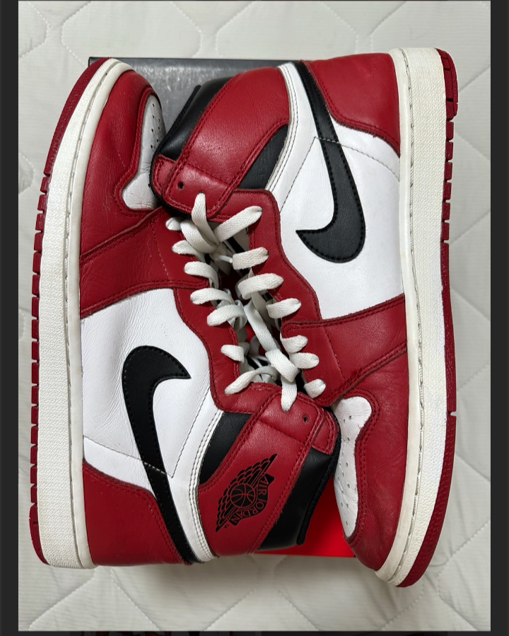 Nike Air Jordan 1 Retro High "Chicago" (2015)