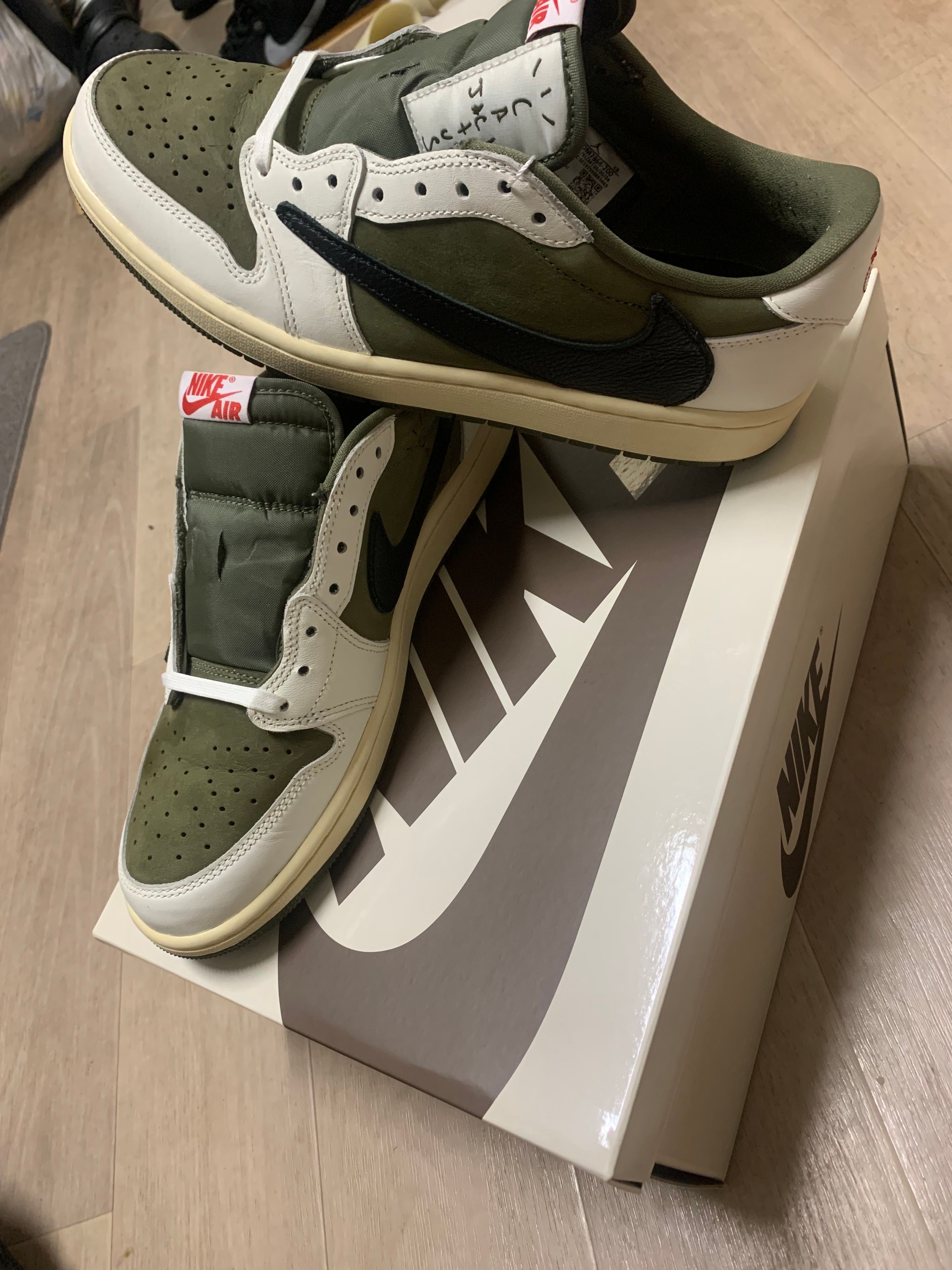 Travis Scott × Nike Air Jordan 1 Low OG SP "Reverse Olive"